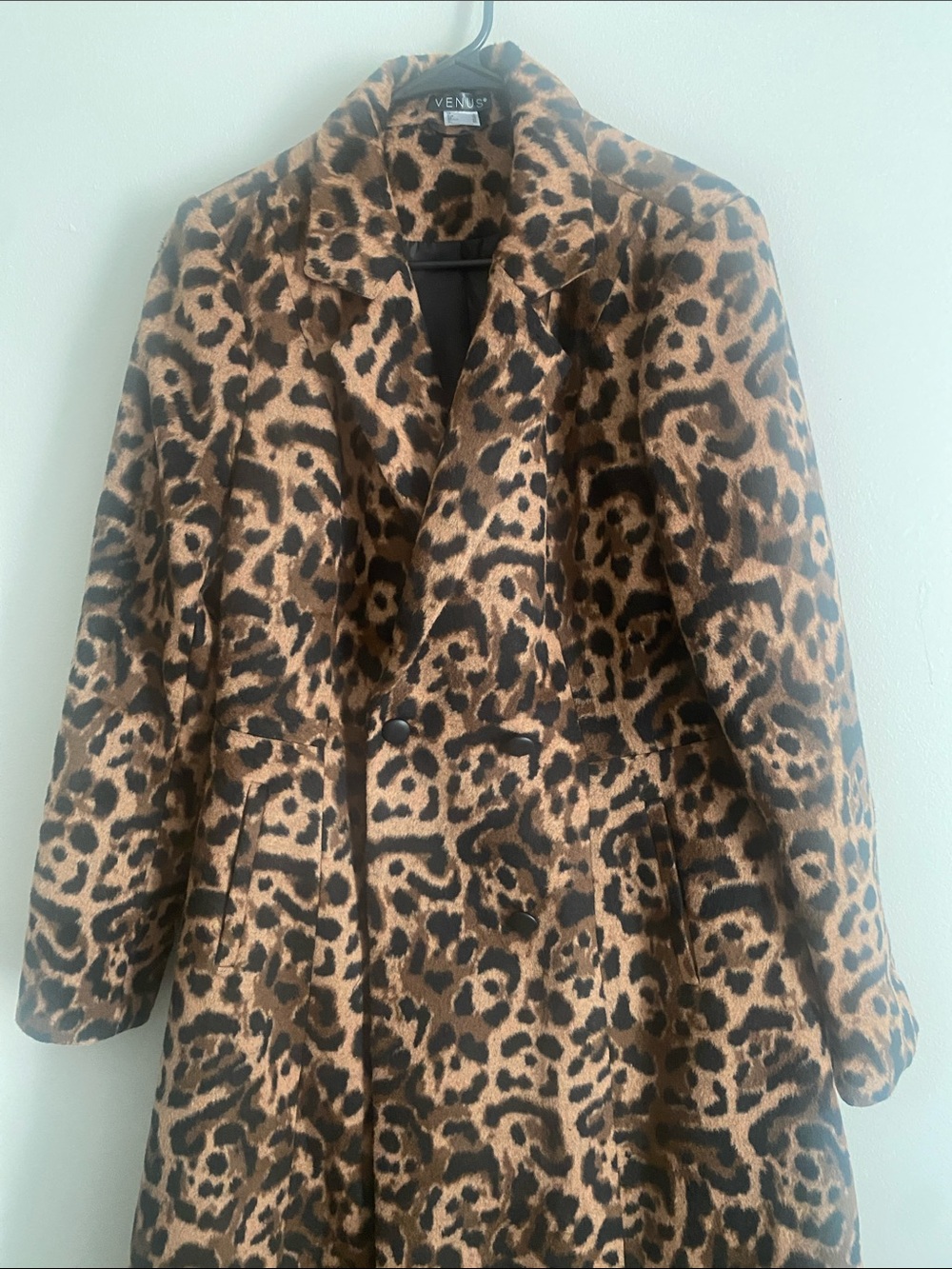 Venus Leopard-Print Fitted Waist Trench Coat in Brown and Black - Picture 3 of 7